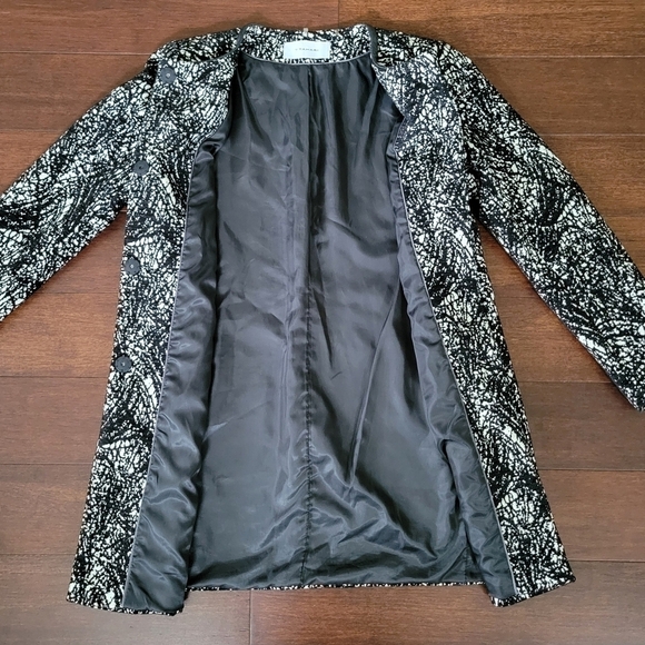 T Tahari Women's Black & White Knit Tweed Midweight Snap-Up Dressy Coat Size L - Picture 8 of 8